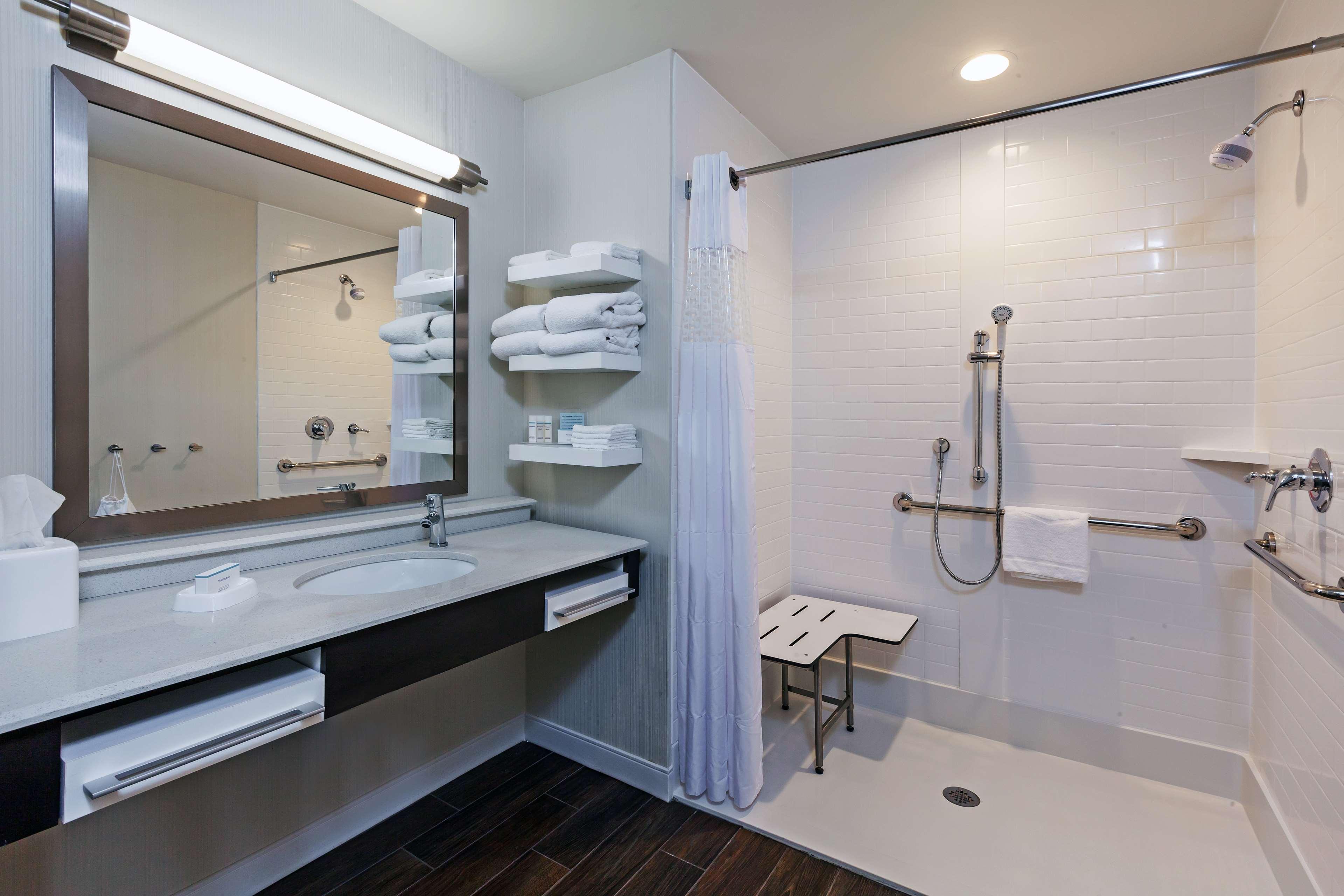 Hampton Inn & Suites Claremore Экстерьер фото
