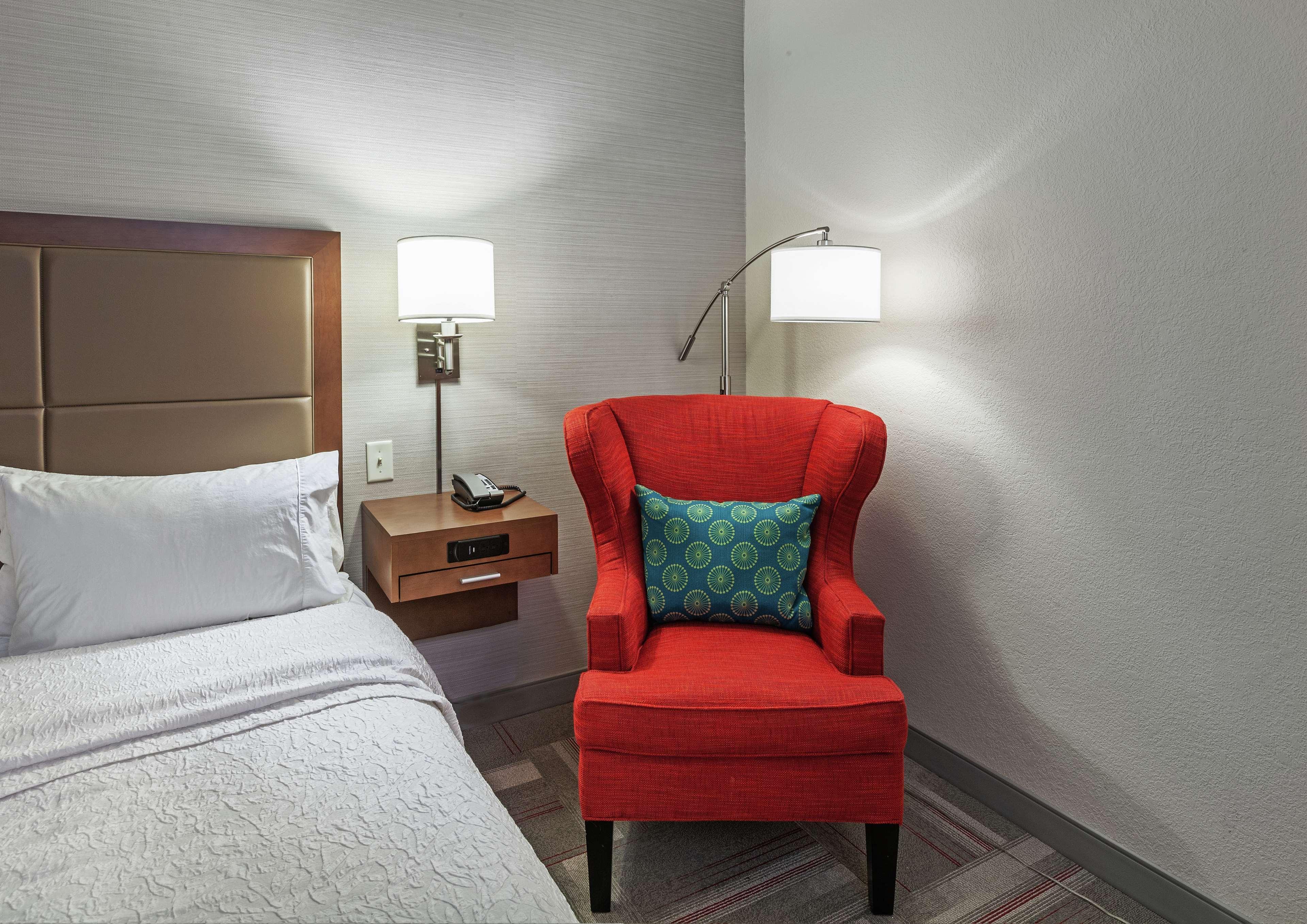 Hampton Inn & Suites Claremore Экстерьер фото